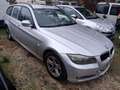 BMW 320 320d Touring Futura FL - thumbnail 5