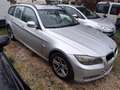 BMW 320 320d Touring Futura FL - thumbnail 2