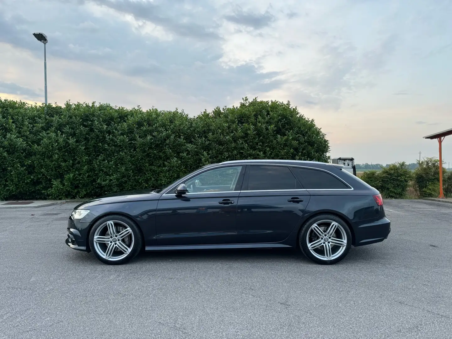 Audi A6 Avant 3.0 tdi Business Plus quattro 272cv s-tronic Blu/Azzurro - 2