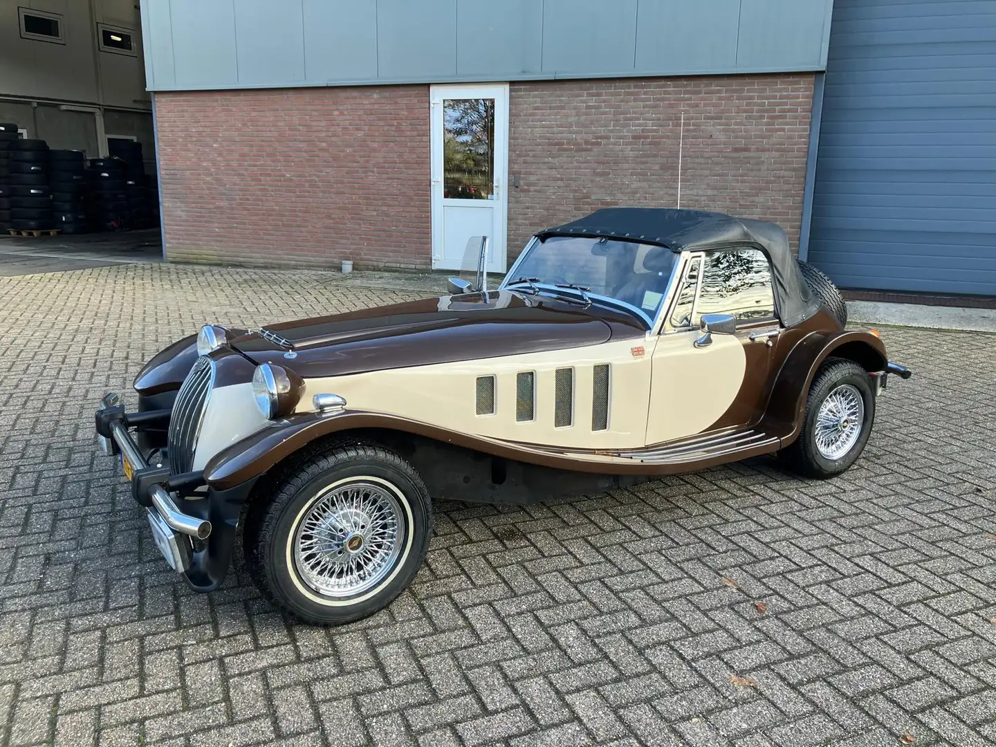 Oldtimer Panther Lima Panther Lima 2.3 Auto is 30 jaar van zelfde e Braun - 2