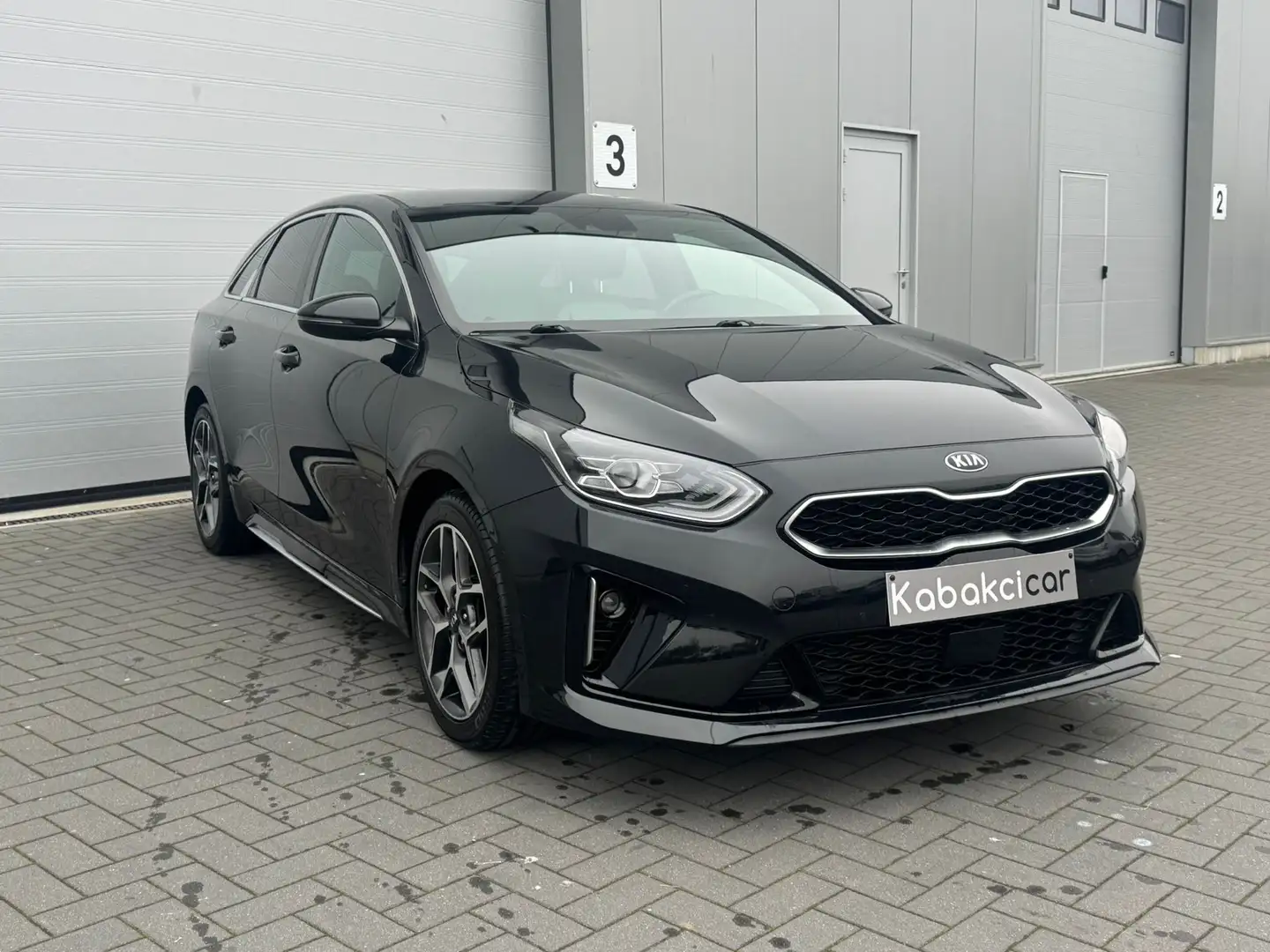 Kia ProCeed / pro_cee'd 1.5 T-GDi GT-Line DCT ISG //  BOITE AUTOMATIQUE Noir - 1