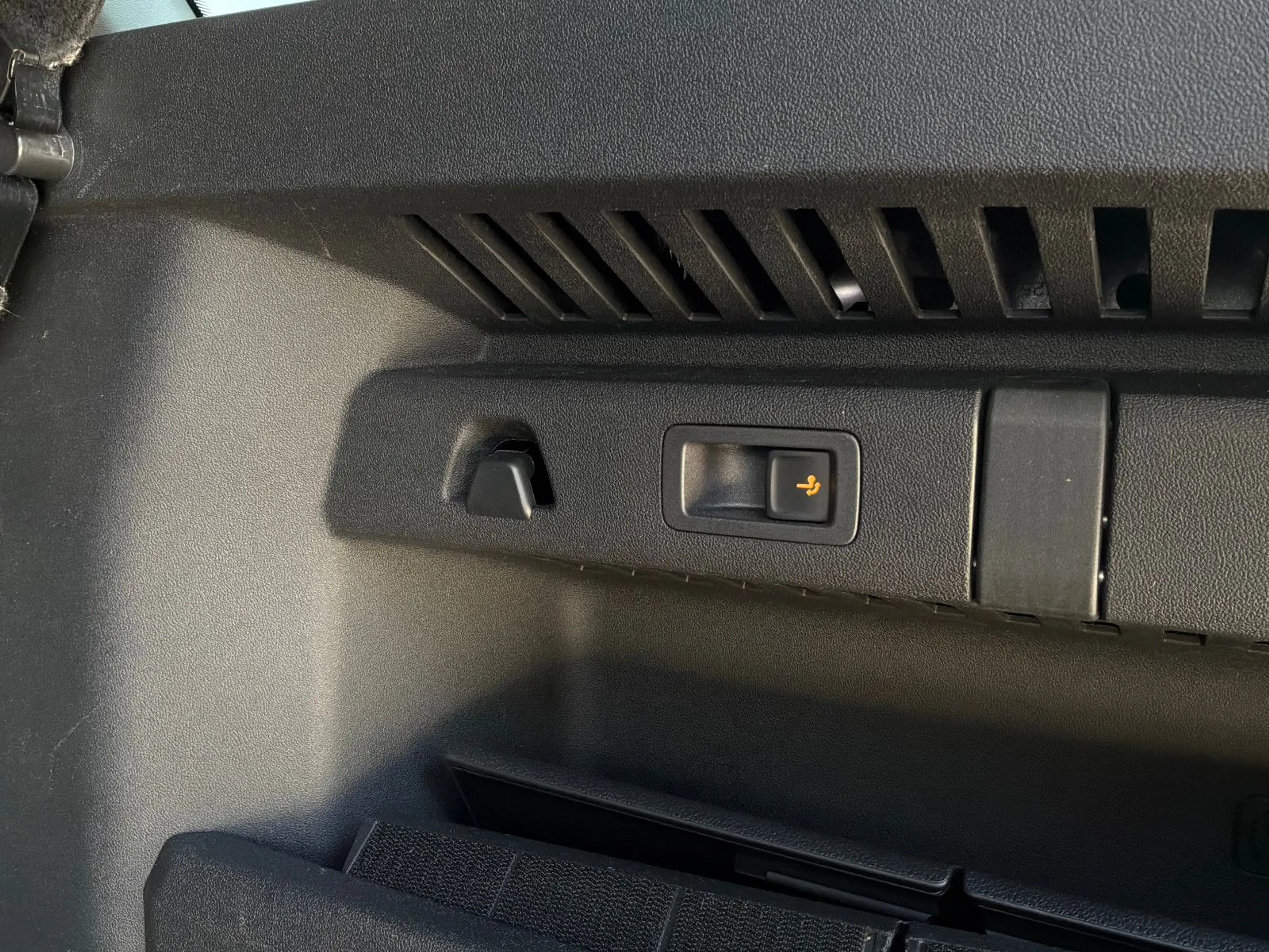 Skoda Elroq 85 Selection Plus MATRIX+AHK+NAVI+WÄRMEPUM — photo 20