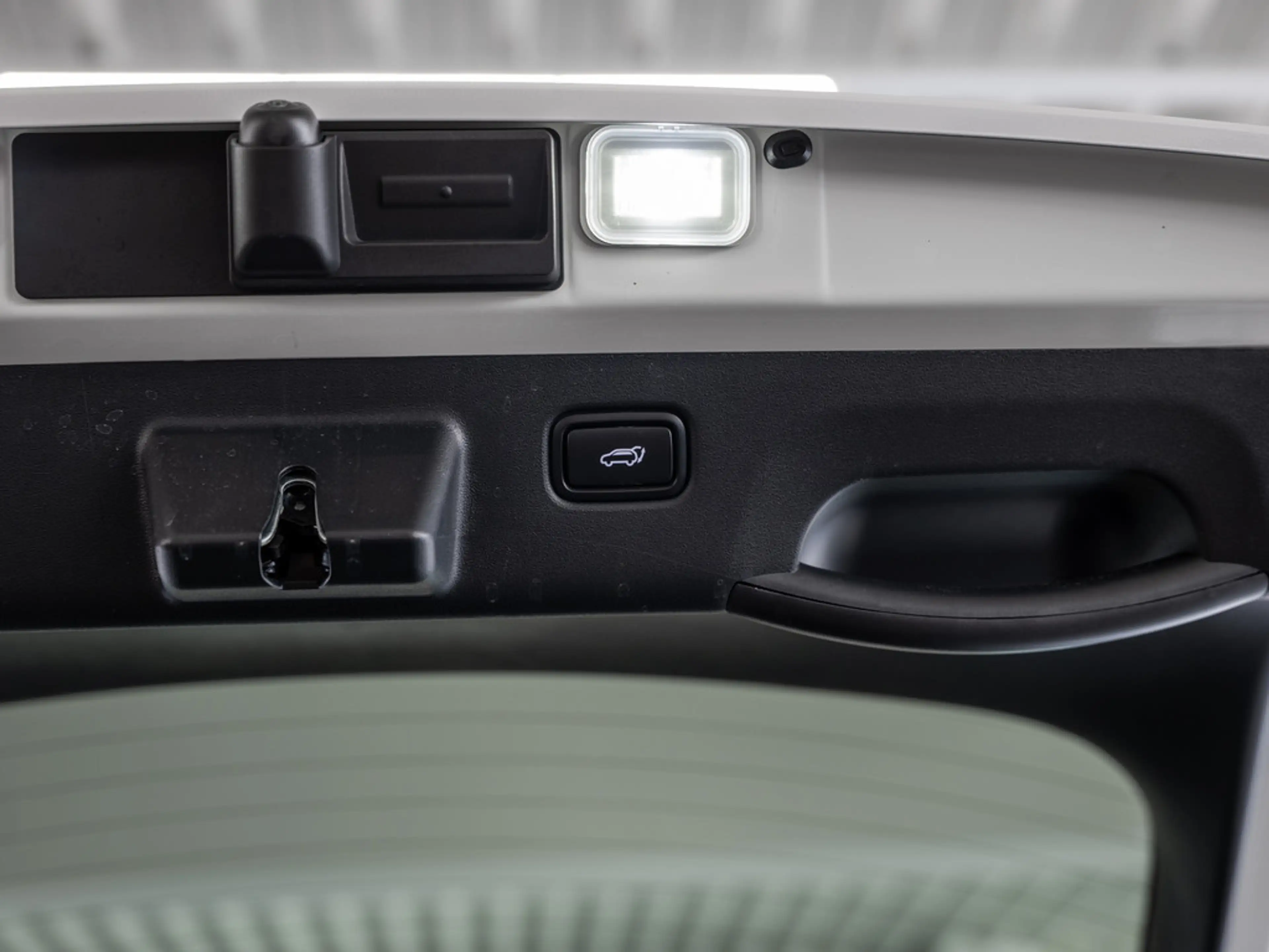 Kia EV6 — photo 12