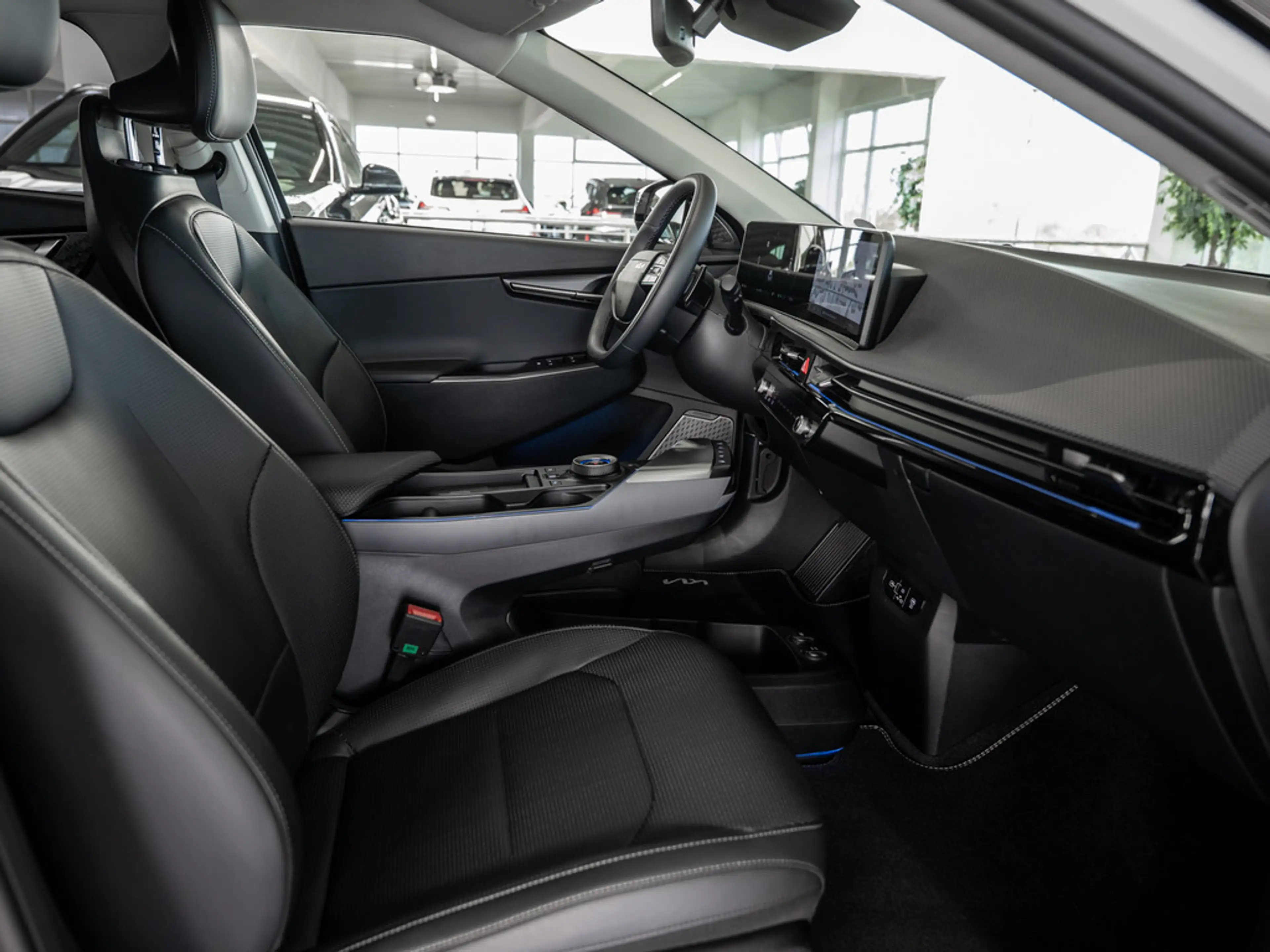Kia EV6 — photo 8