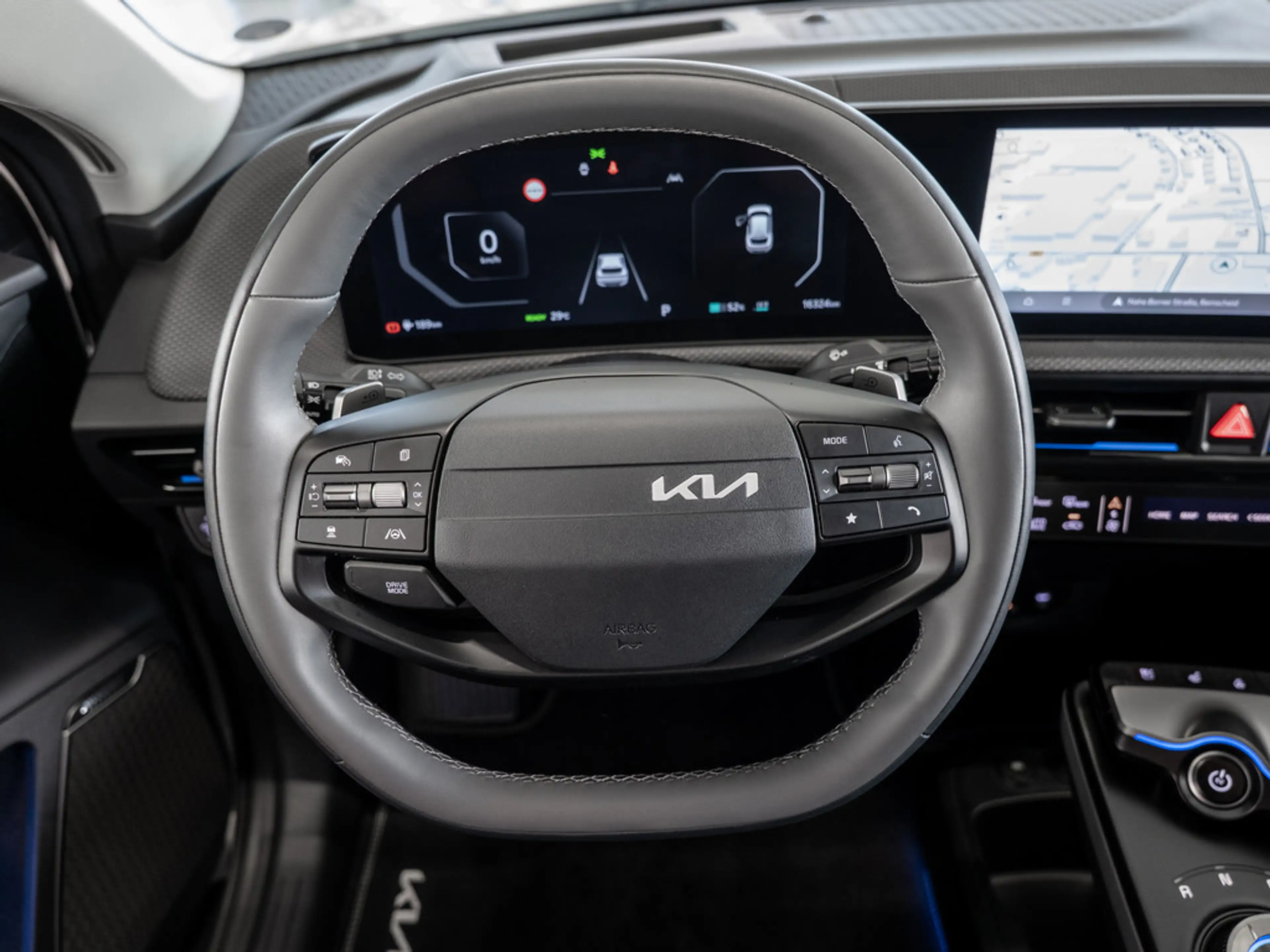 Kia EV6 — photo 13