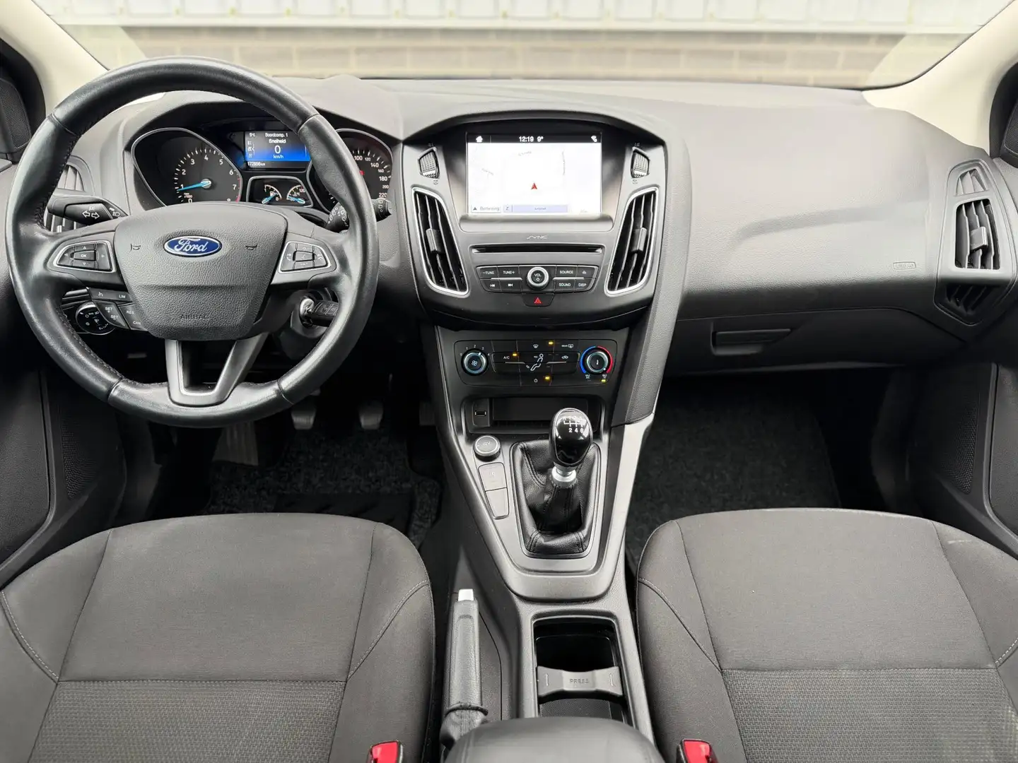 Ford Focus 1.0 Lease Edition |Navi|CruiseCtrl|Carplay|Airco|T Grau - 2