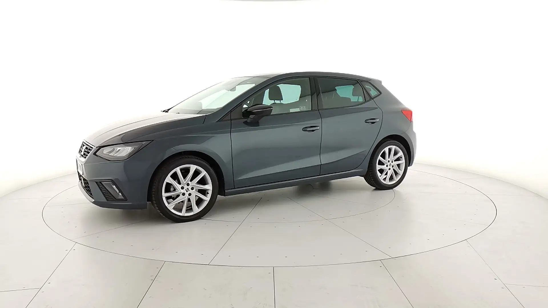 SEAT Ibiza 5 Porte 1.0 EcoTSI FR Grigio - 2