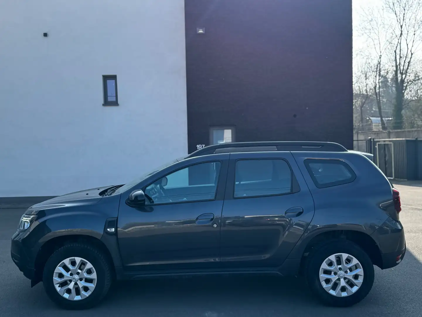 Dacia Duster 1.5 Blue dCi Prestige//CAMERA//PDC//NAV/EURO6 Gris - 2