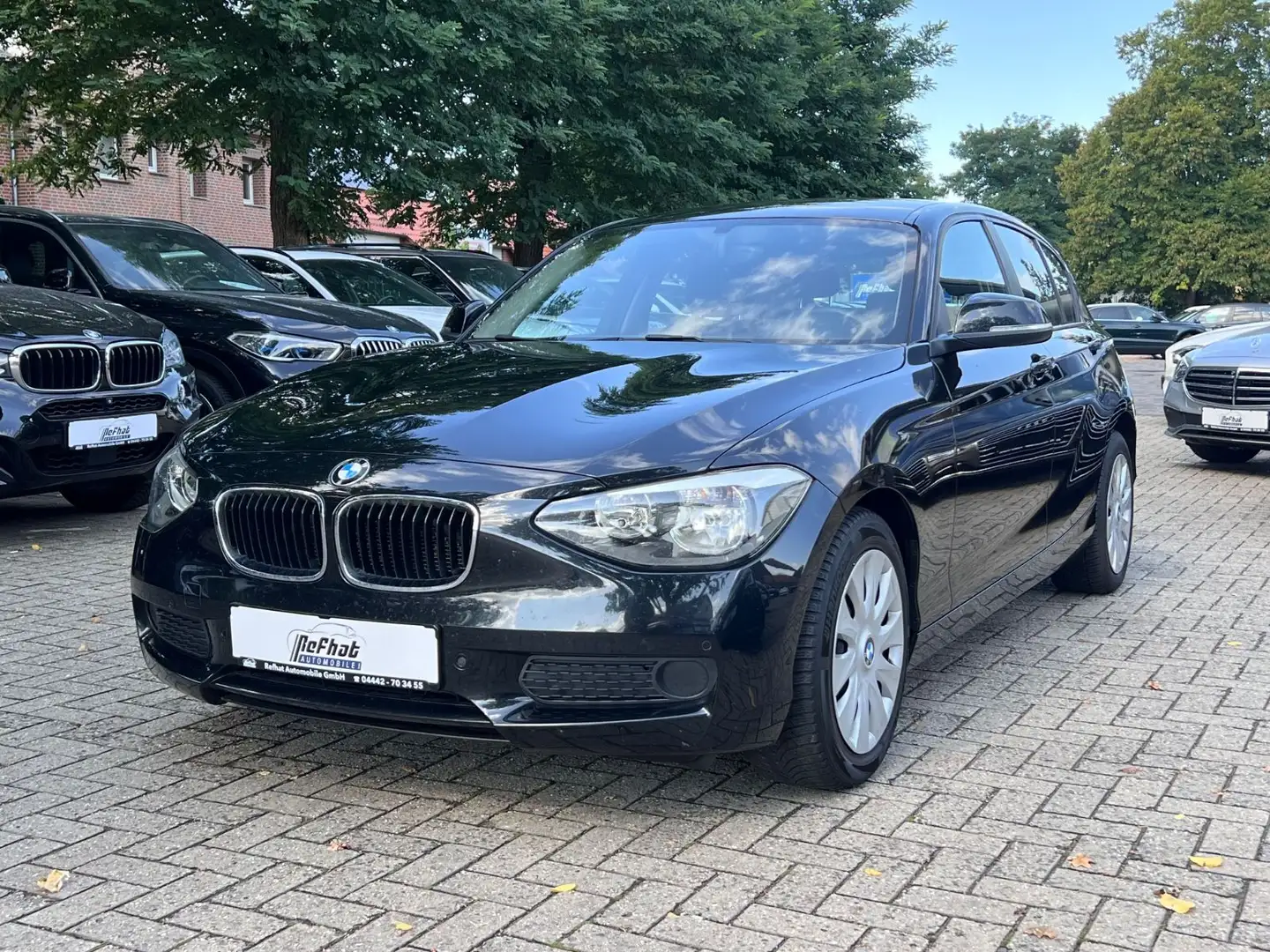 BMW 116 Baureihe 1 Lim. 5-trg. 116 i Schwarz - 2