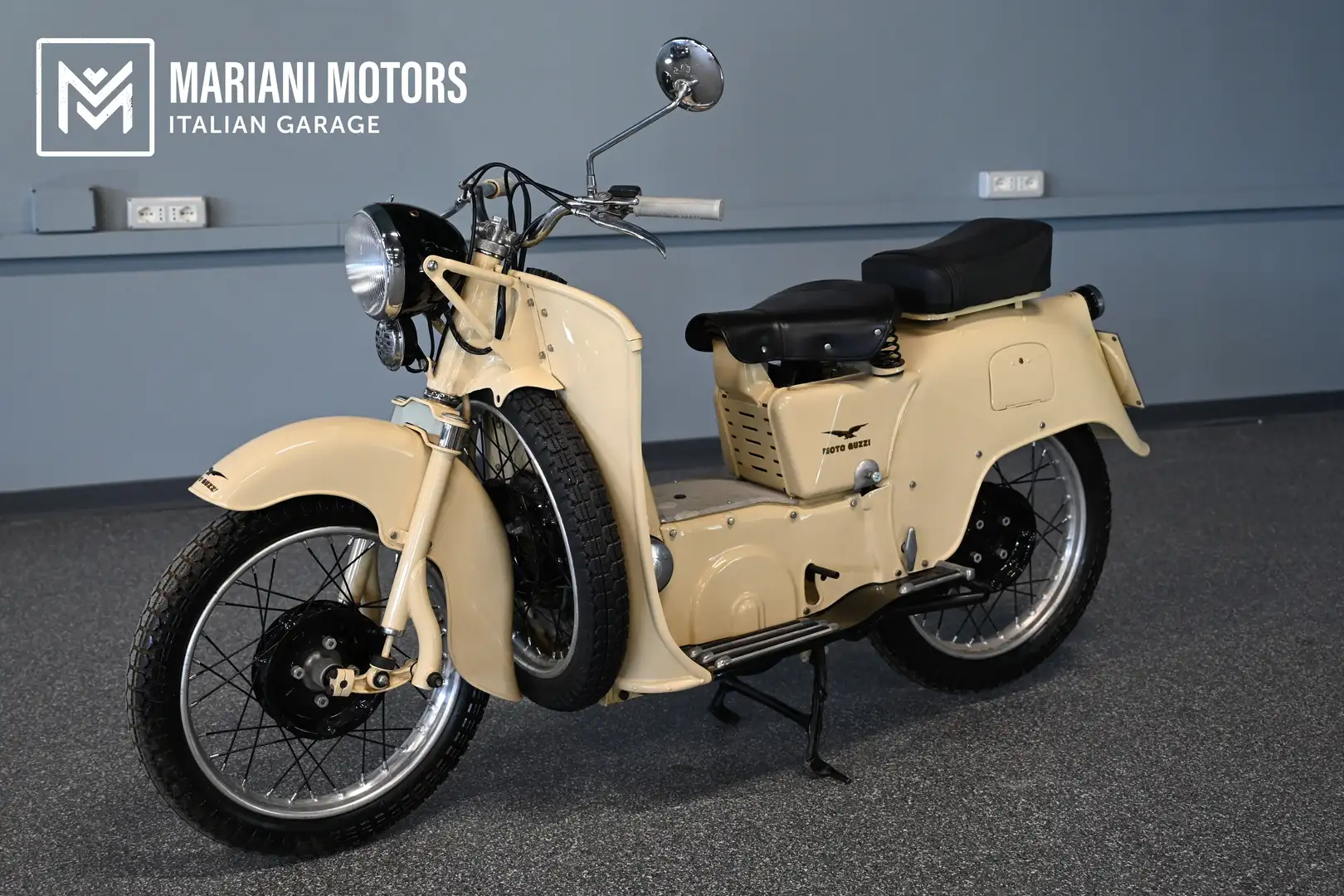 Moto Guzzi Galletto 192 Accensione a Pedale Beige - 1