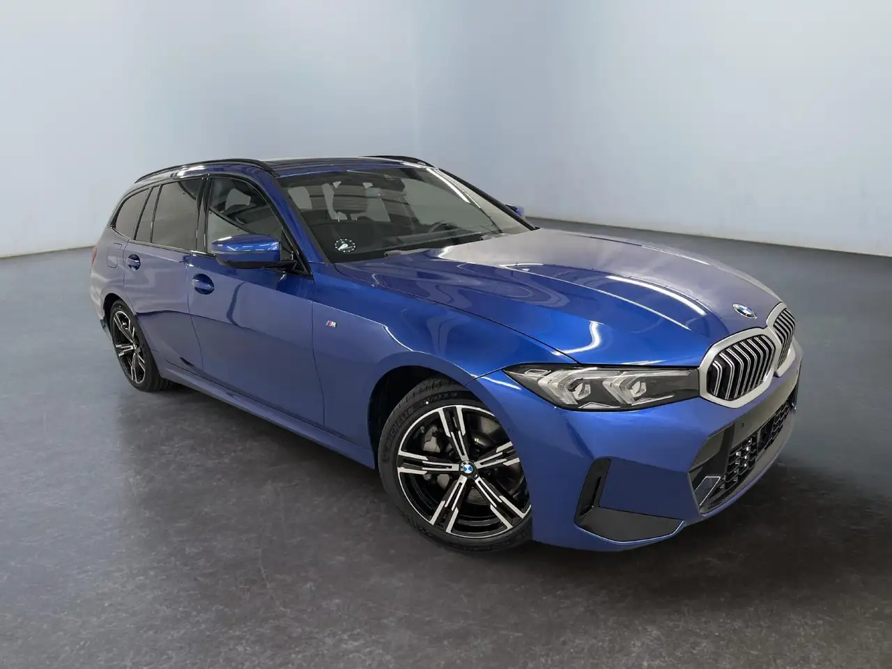 BMW 330