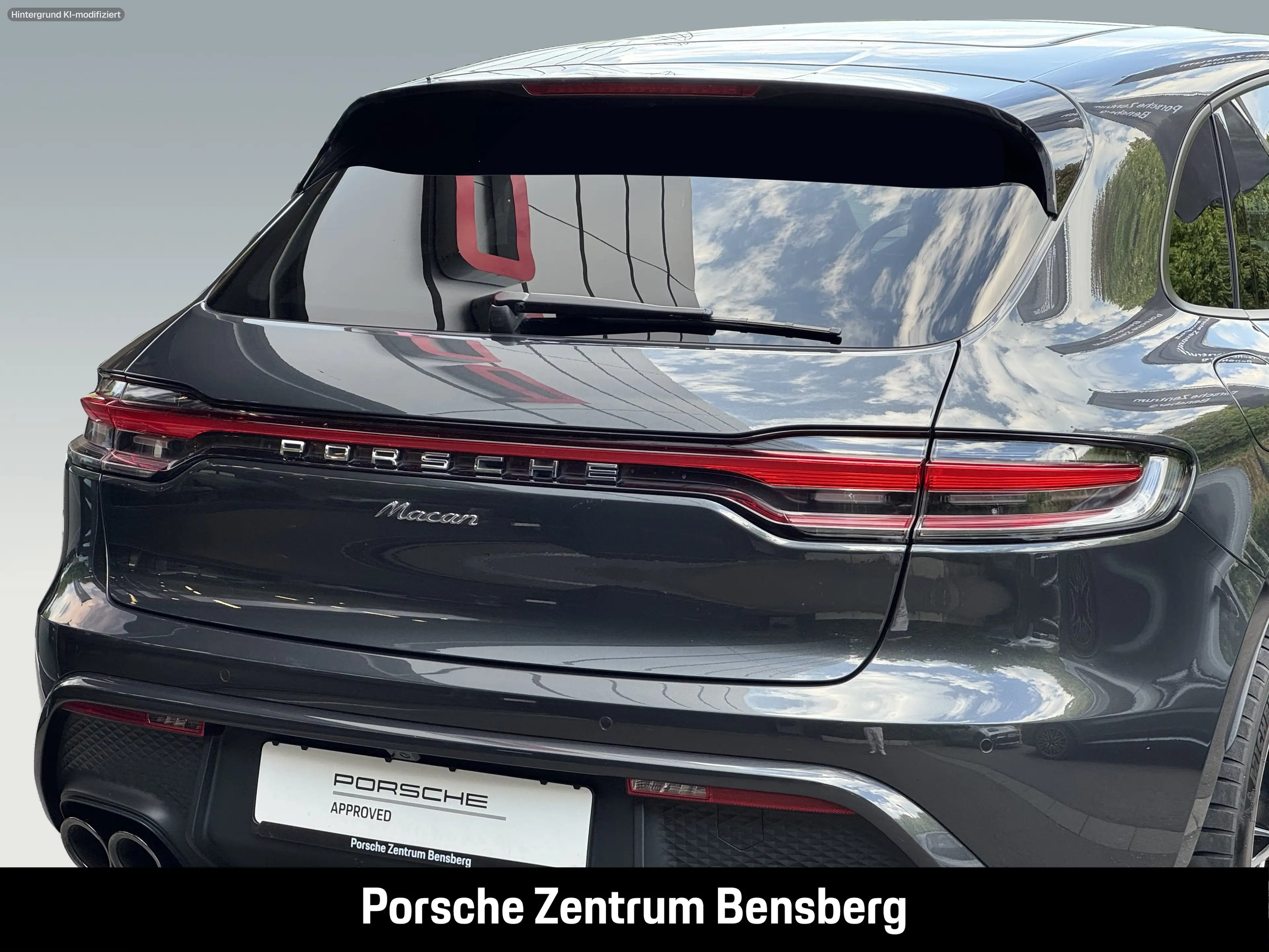 Porsche Macan — photo 10