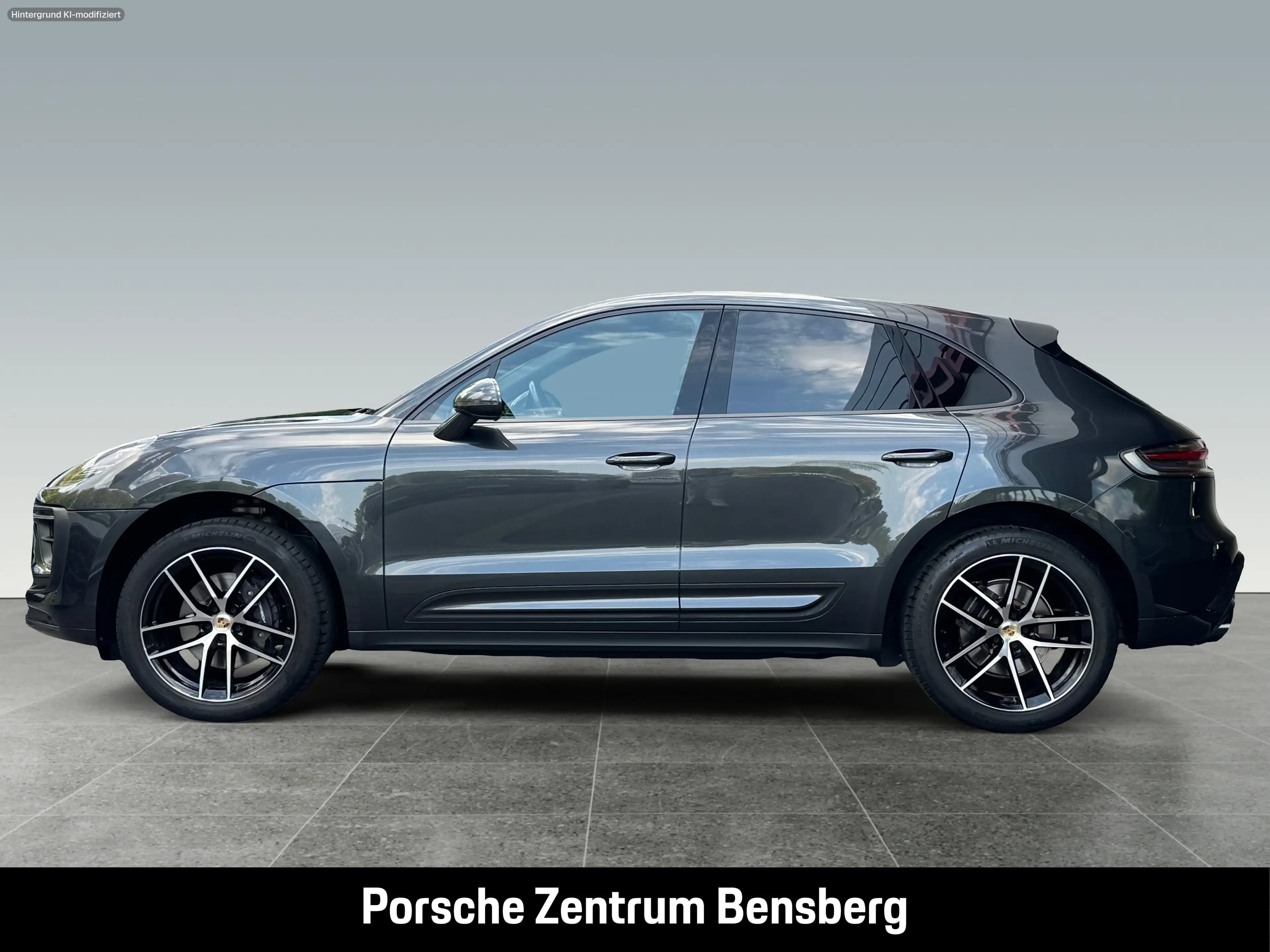 Porsche Macan — photo 2
