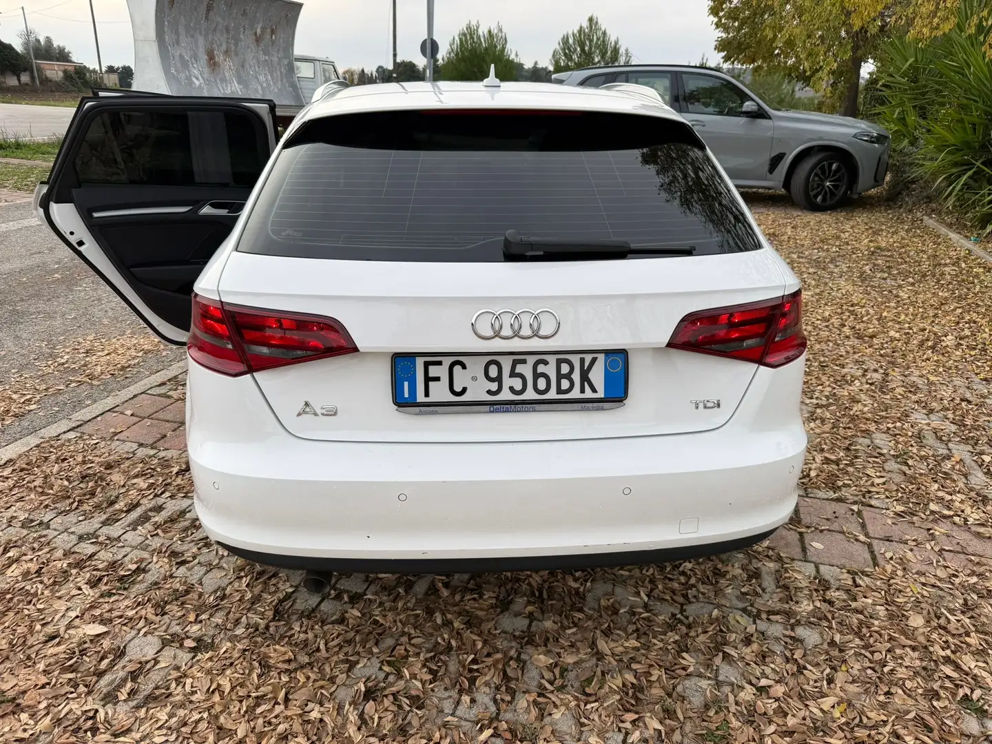 Audi A3 Sportback 1.6 tdi Ambiente 110cv E6 - 2