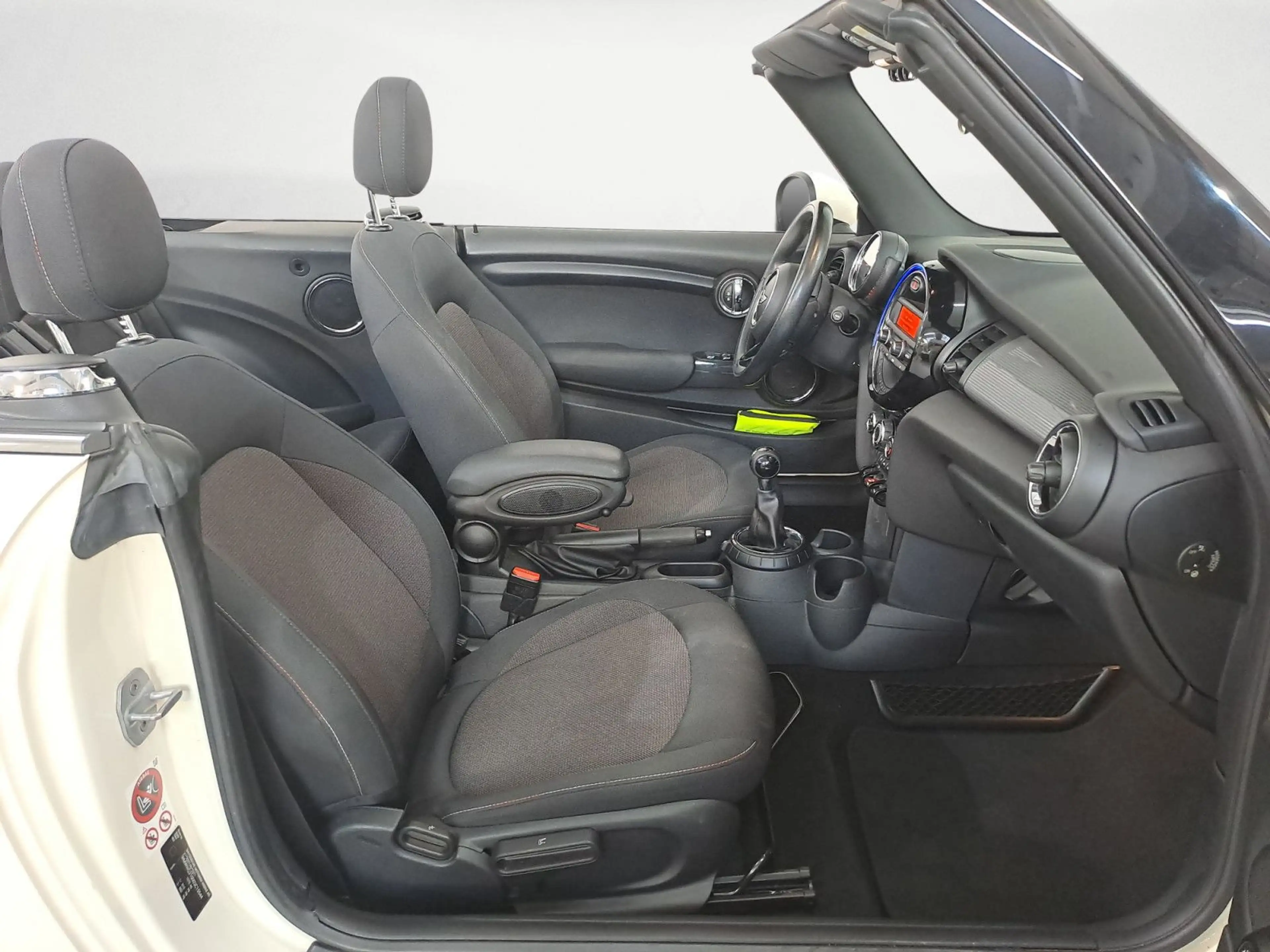 MINI Cooper Cabrio Komfortzugang Klima PDC NSW ISOFIX — photo 13