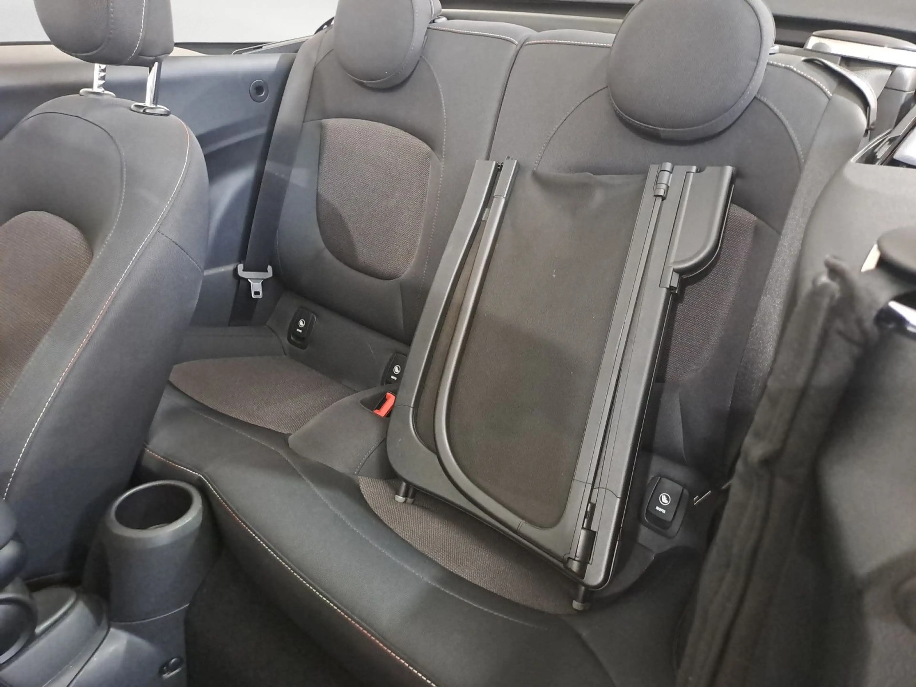 MINI Cooper Cabrio Komfortzugang Klima PDC NSW ISOFIX — photo 14