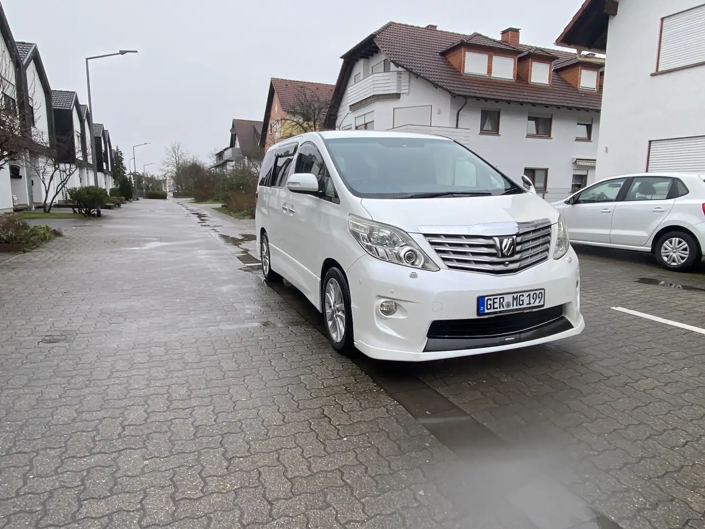 Toyota Alphard TRD Weiß - 1