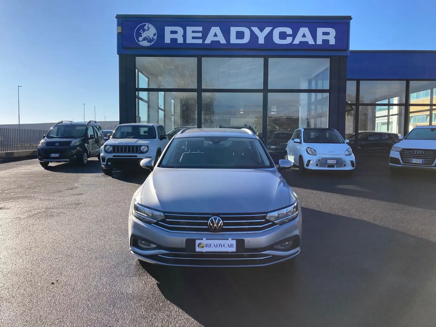 Volkswagen Passat Variant 2.0 tdi Business 150cv dsg Zilver - 1