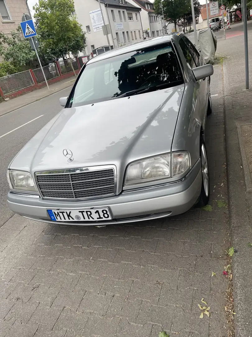 Mercedes-Benz C 200 Elegance - 1