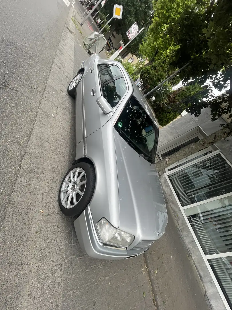Mercedes-Benz C 200 Elegance - 2