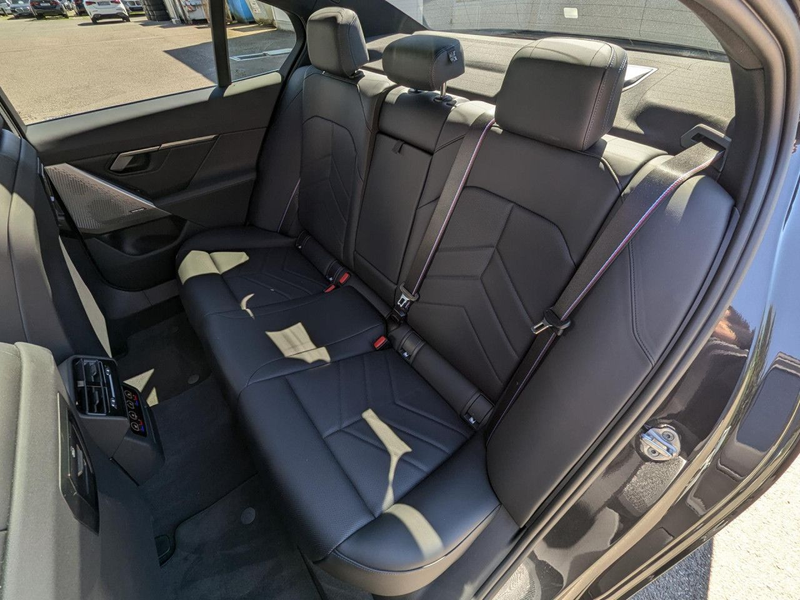 BMW 550 e xDr.M Sport Pro IntAktL.PanoD.ACC 360°AHK — photo 12