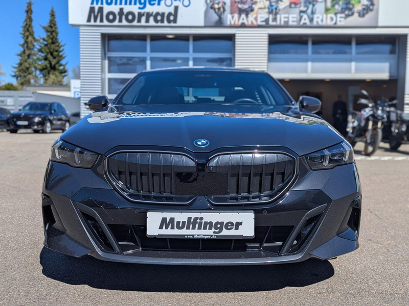 BMW 550 e xDr.M Sport Pro IntAktL.PanoD.ACC 360°AHK — photo 3