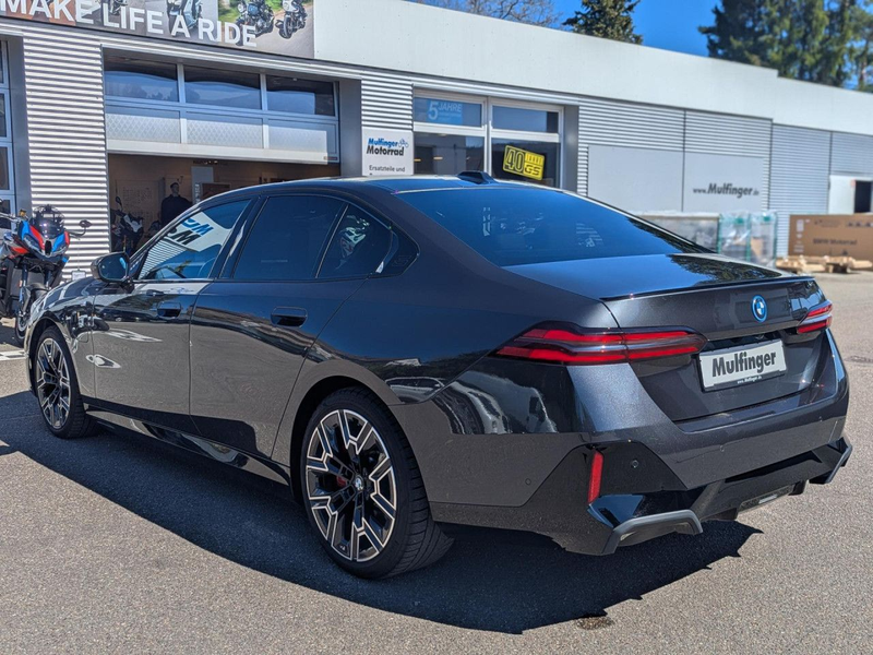 BMW 550 e xDr.M Sport Pro IntAktL.PanoD.ACC 360°AHK — photo 7