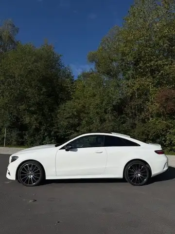 Mercedes-Benz E 220 E E 220 d 4Matic Coupe 20"2xAMG*Night*360°*Pano