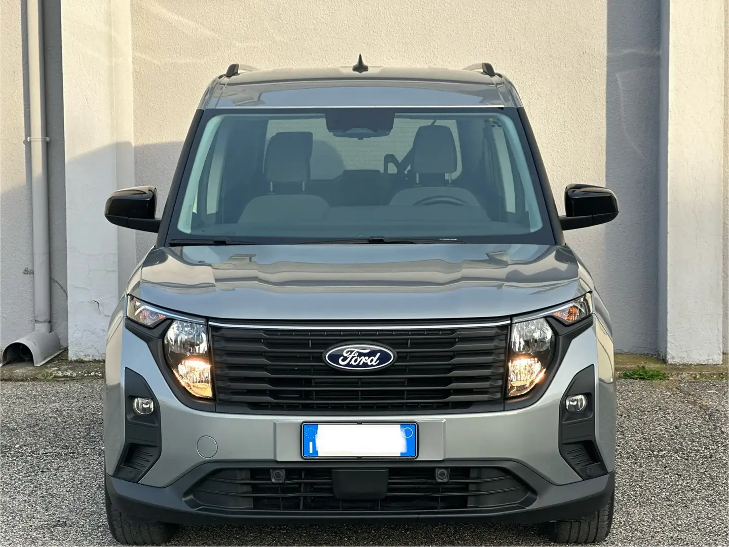 Ford Tourneo Courier 1.0 Ecoboost Titanium 125cv PREZZO REALE Grigio - 2