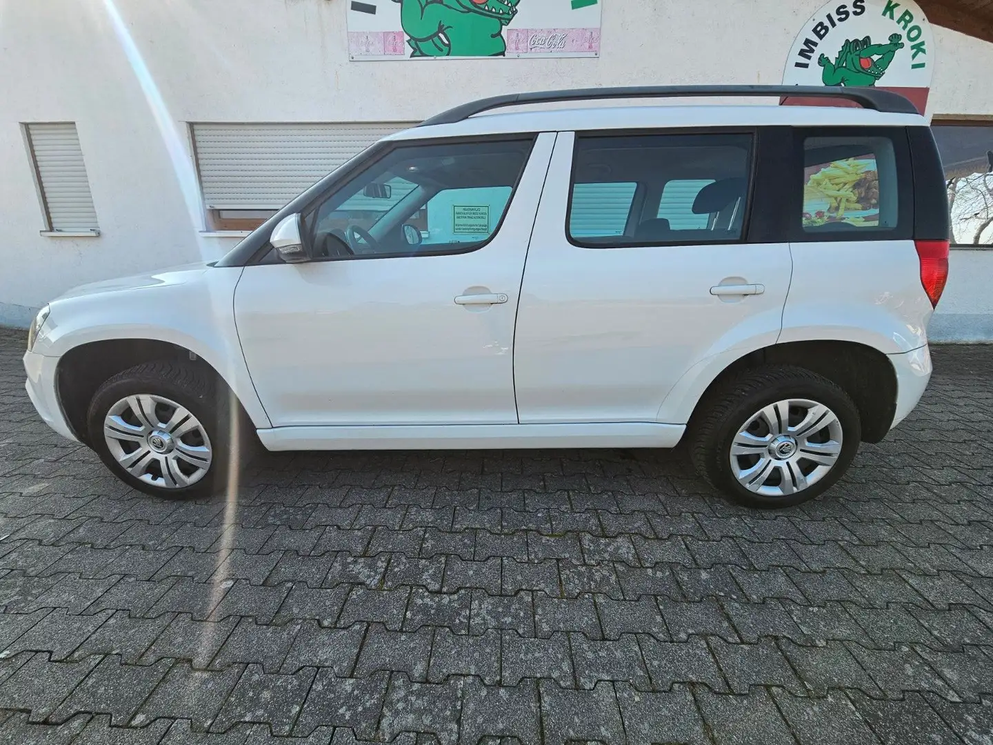 Skoda Yeti Active, 105ps, Klima, Sitzhzg, 1Hd, TÜV NEU Weiß - 2