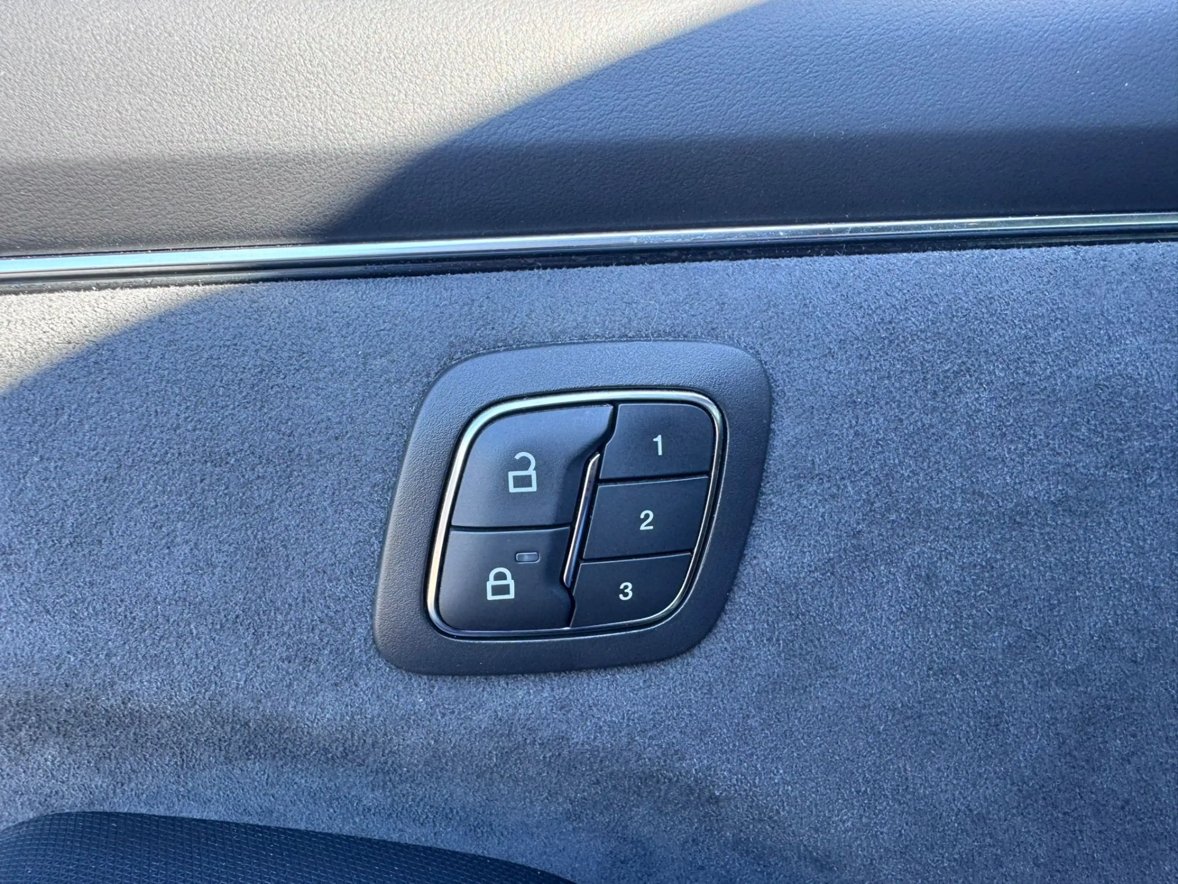 Ford Mustang Mach-E GT Extended AWD 98 kWh — photo 13