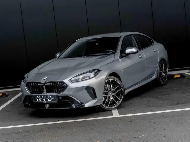 BMW 220 i M Sport | H.Kardon | 360 | ACC | Elek seats |