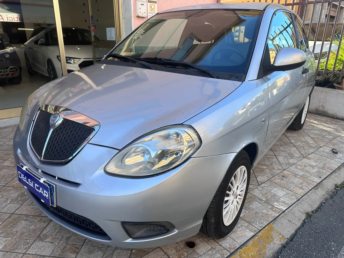 Lancia Ypsilon 1.2 8v New Oro -unico proprietario-58000km Argento - 1