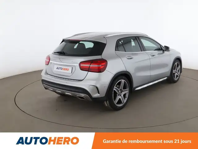 Mercedes-Benz Gla view 6