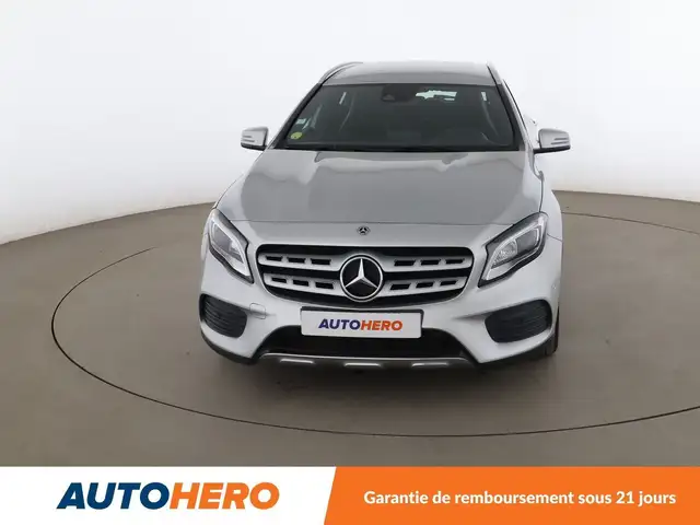 Mercedes-Benz Gla view 9