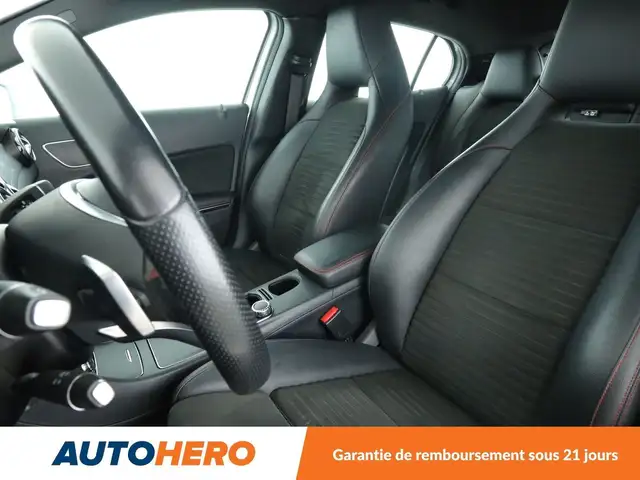 Mercedes-Benz Gla view 10