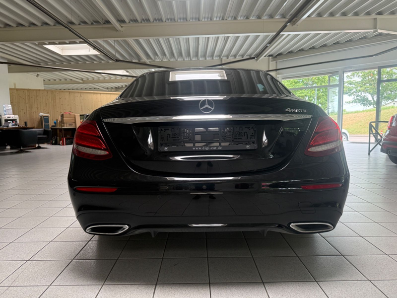Mercedes-Benz E 400 d Lim.4Matic AMG Line*Night Paket* — photo 5