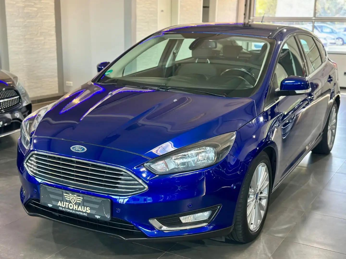 Ford Focus 1,0 EcoBoos,Lim. Titanium,PDC,LED,VOLL,TOP Blau - 1