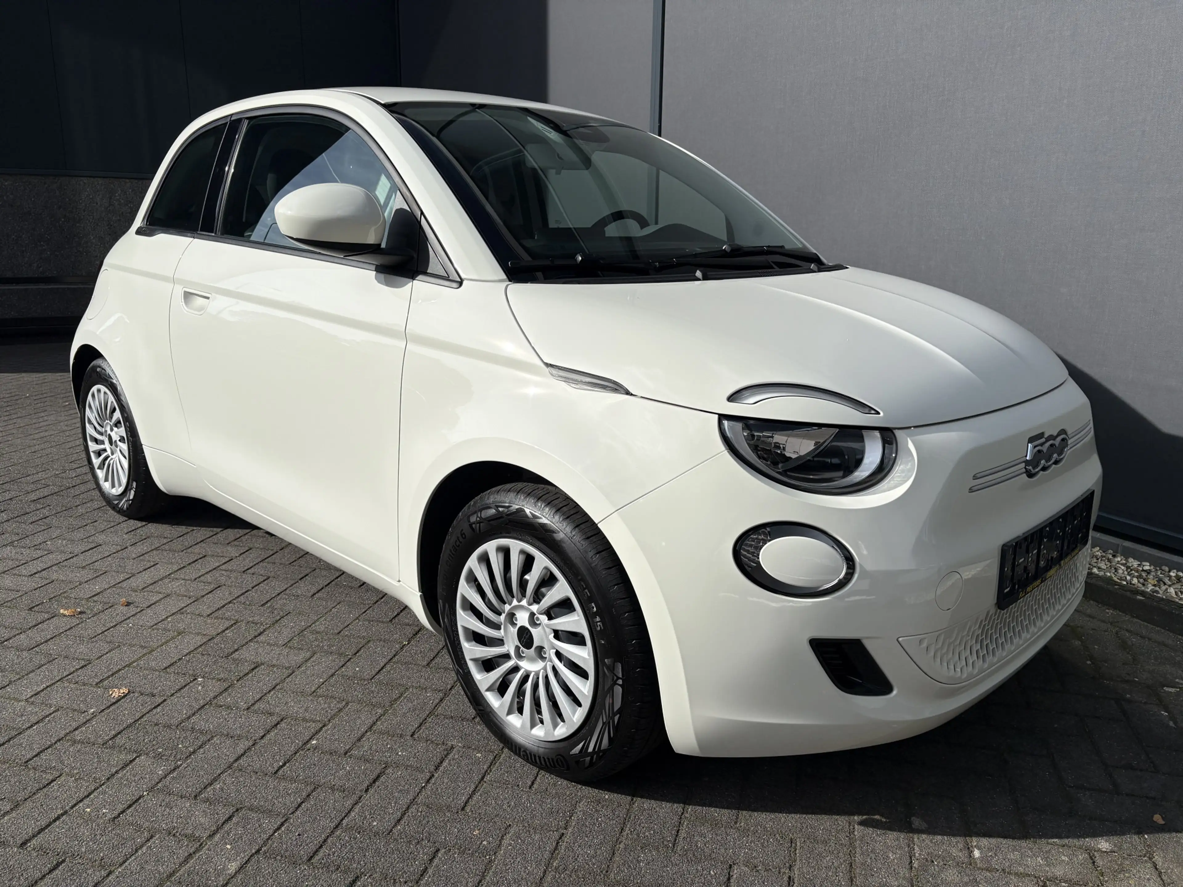 Fiat 500 Icon 42 kWh Airco - Apple carplay - Bluetooth - Cr — photo 2