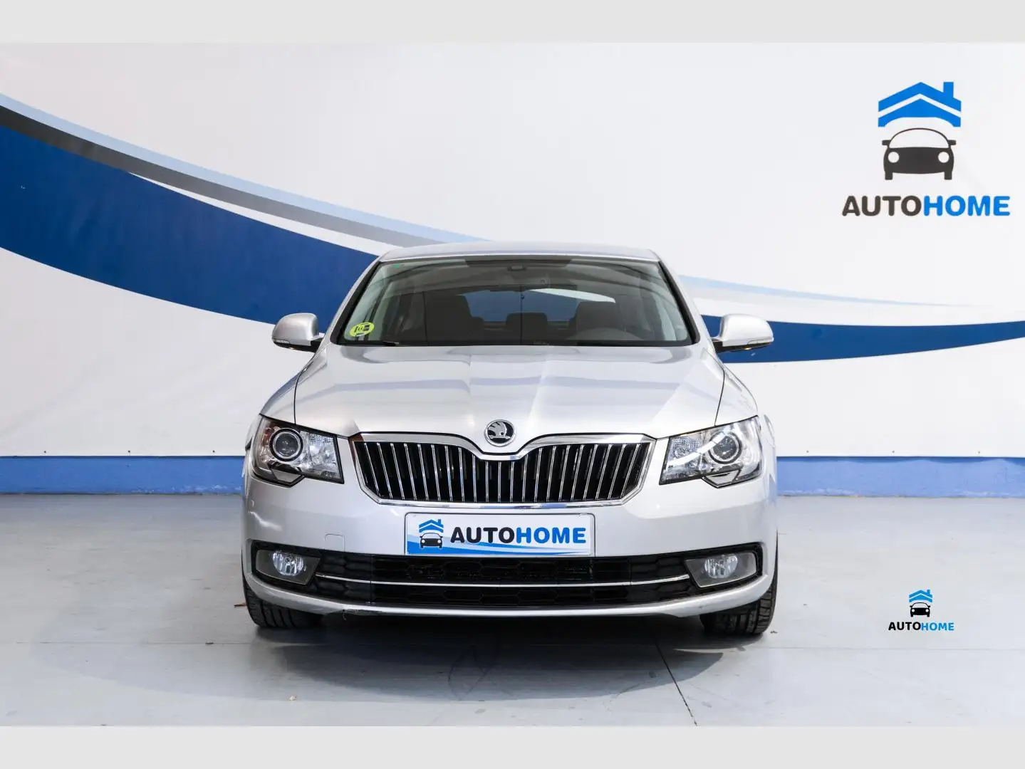 Skoda Superb Combi 2.0TDI CR Active Gris - 2