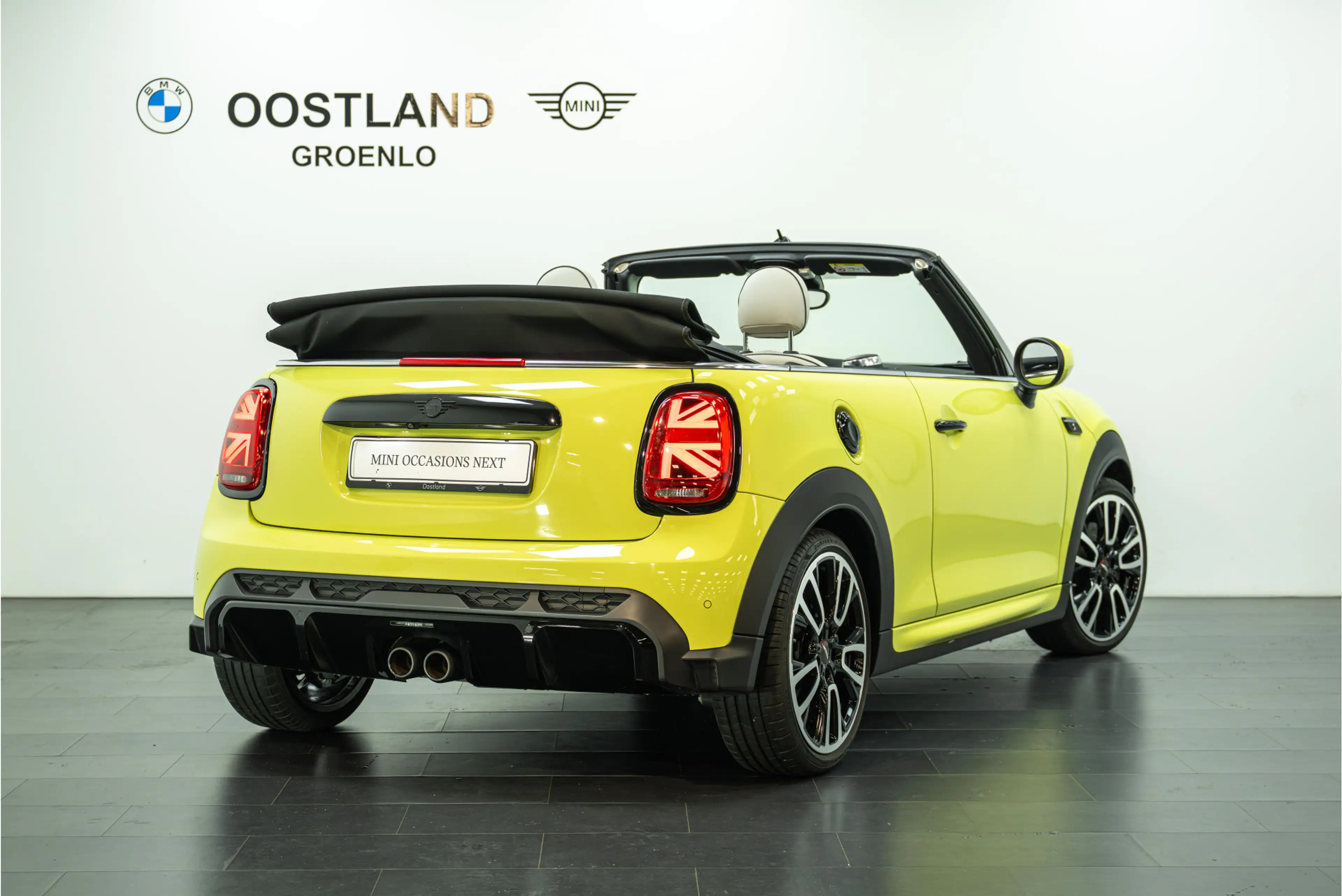 MINI John Cooper Works Cabrio S JCW Automaat / Sportstoelen / Comfort Access / A — photo 2