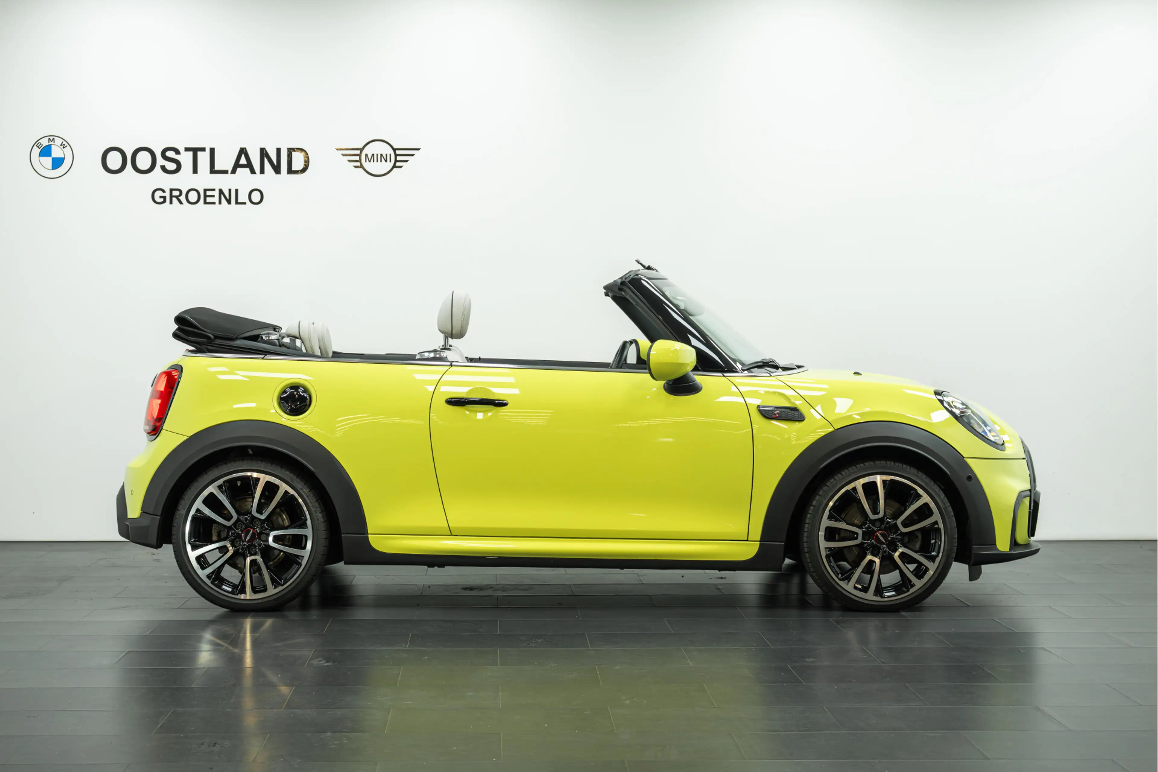 MINI John Cooper Works Cabrio S JCW Automaat / Sportstoelen / Comfort Access / A — photo 4