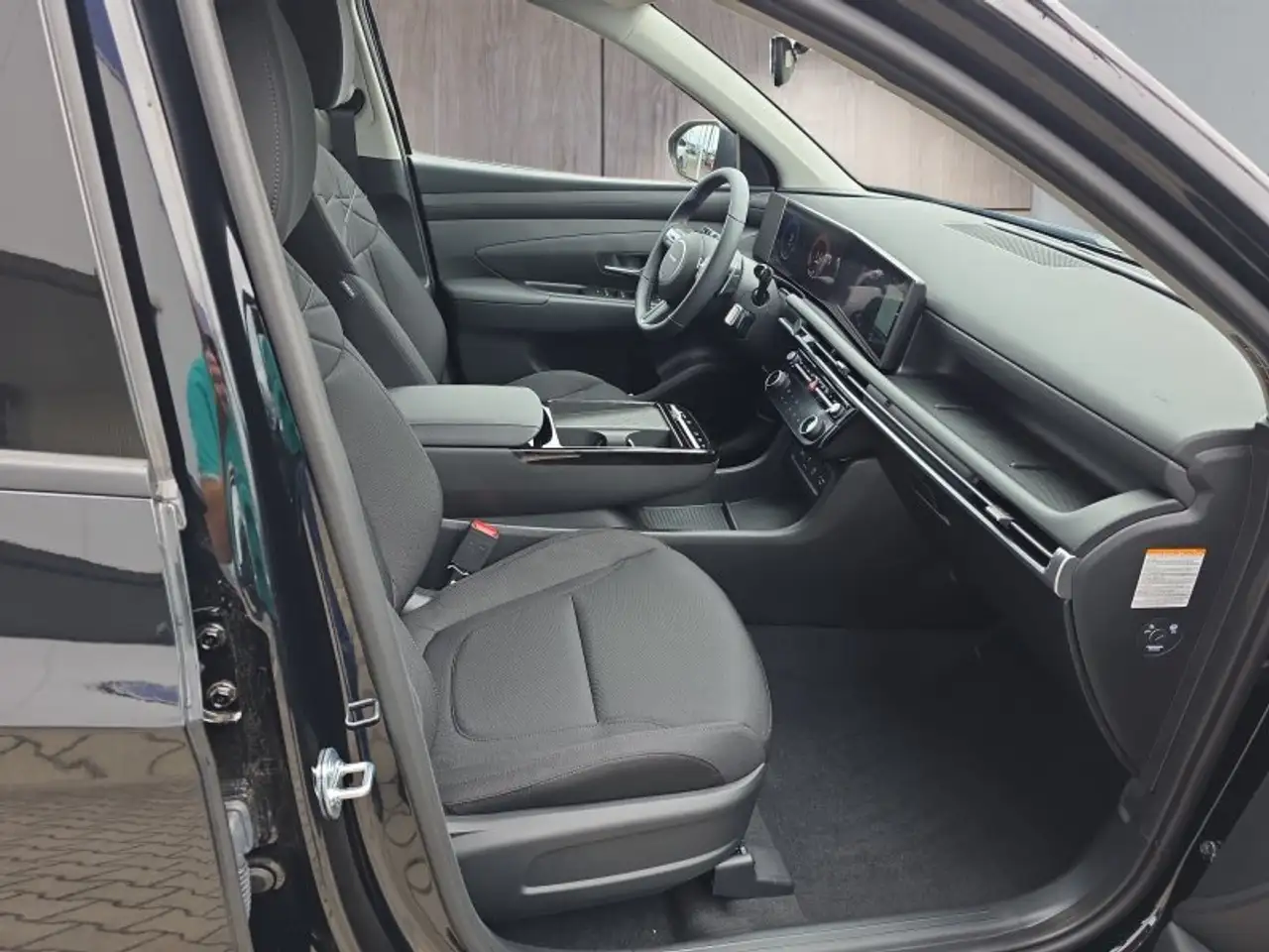 Hyundai TUCSON 1.6 T-GDI HEV 239PS Navi/LED/Kamera/Keyless *, миниатюра 16