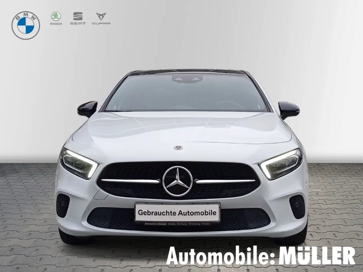 Mercedes-Benz A 250 Progressive*Panorama*Kamera360*Lenkradhzg.* Bílá - 2