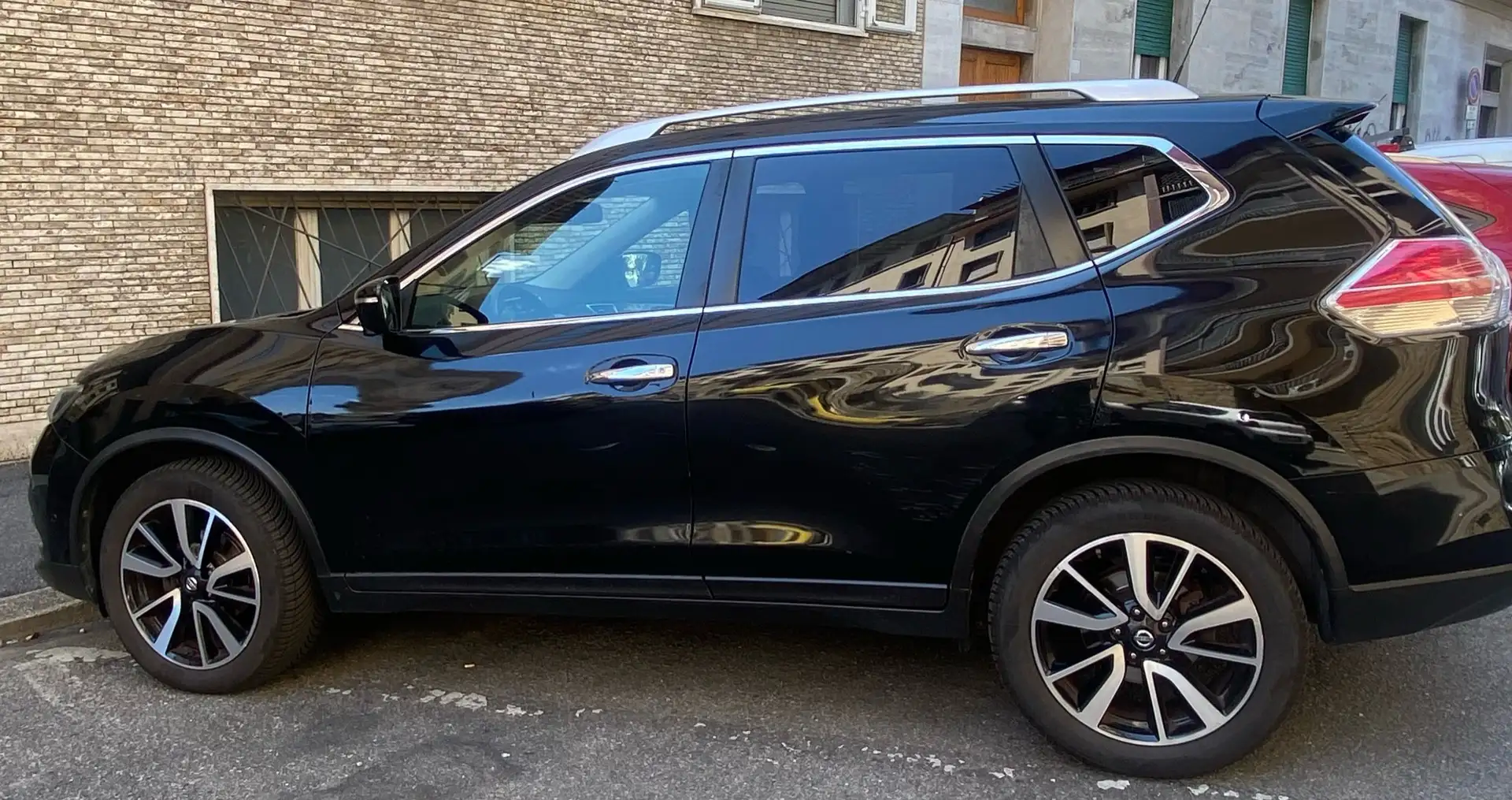 Nissan X-Trail 1.6 dci Tekna 2wd xtronic E6 - 1