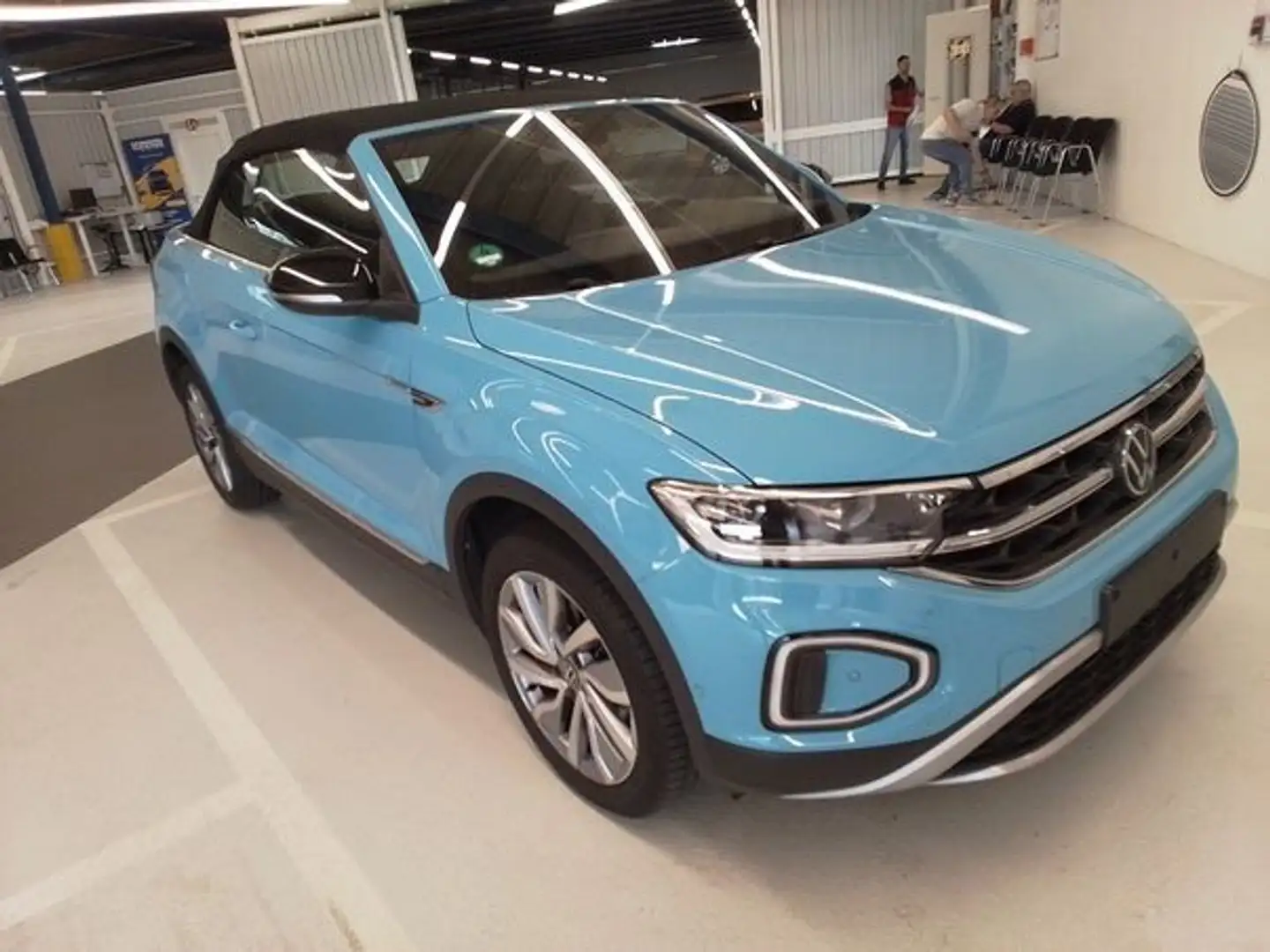 Volkswagen T-Roc Cabriolet 1.5 TSI DSG MOVE Klima Navi Blau - 1