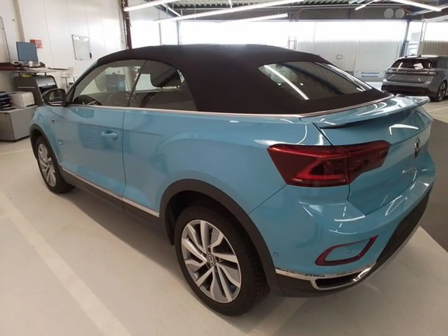 Volkswagen T-Roc Cabriolet 1.5 TSI DSG MOVE Klima Navi Blau - 2