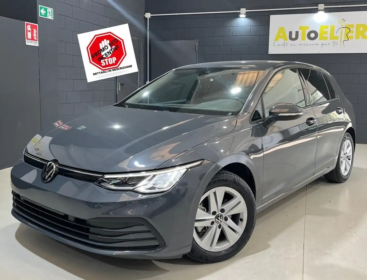 Volkswagen Golf Golf VIII 2020 1.0 etsi evo Life 110cv dsg Gris - 1