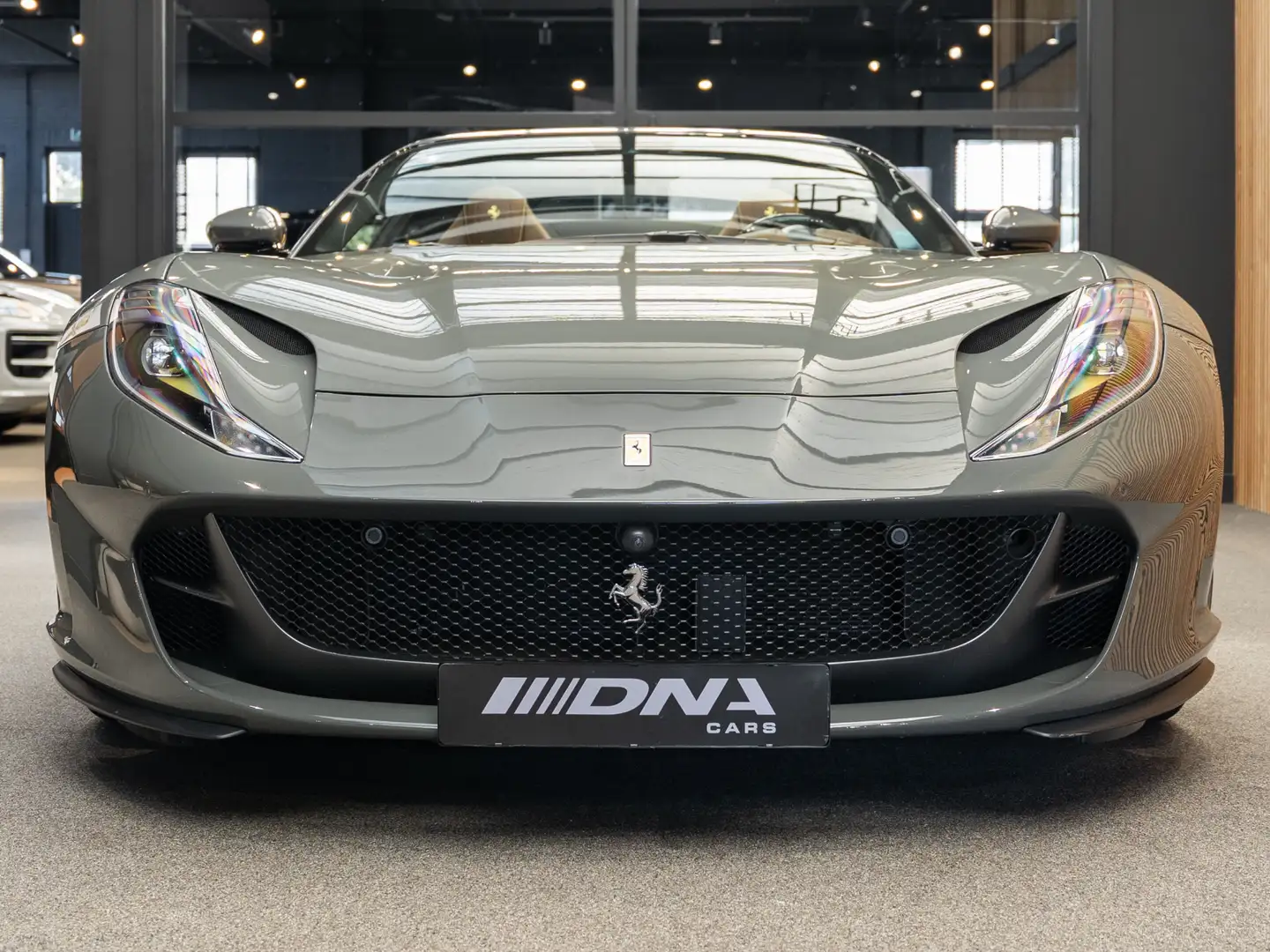 Ferrari 812 GTS Grigio Scuro Carbon Lift Comfort Seats 812 GTS Grijs - 2