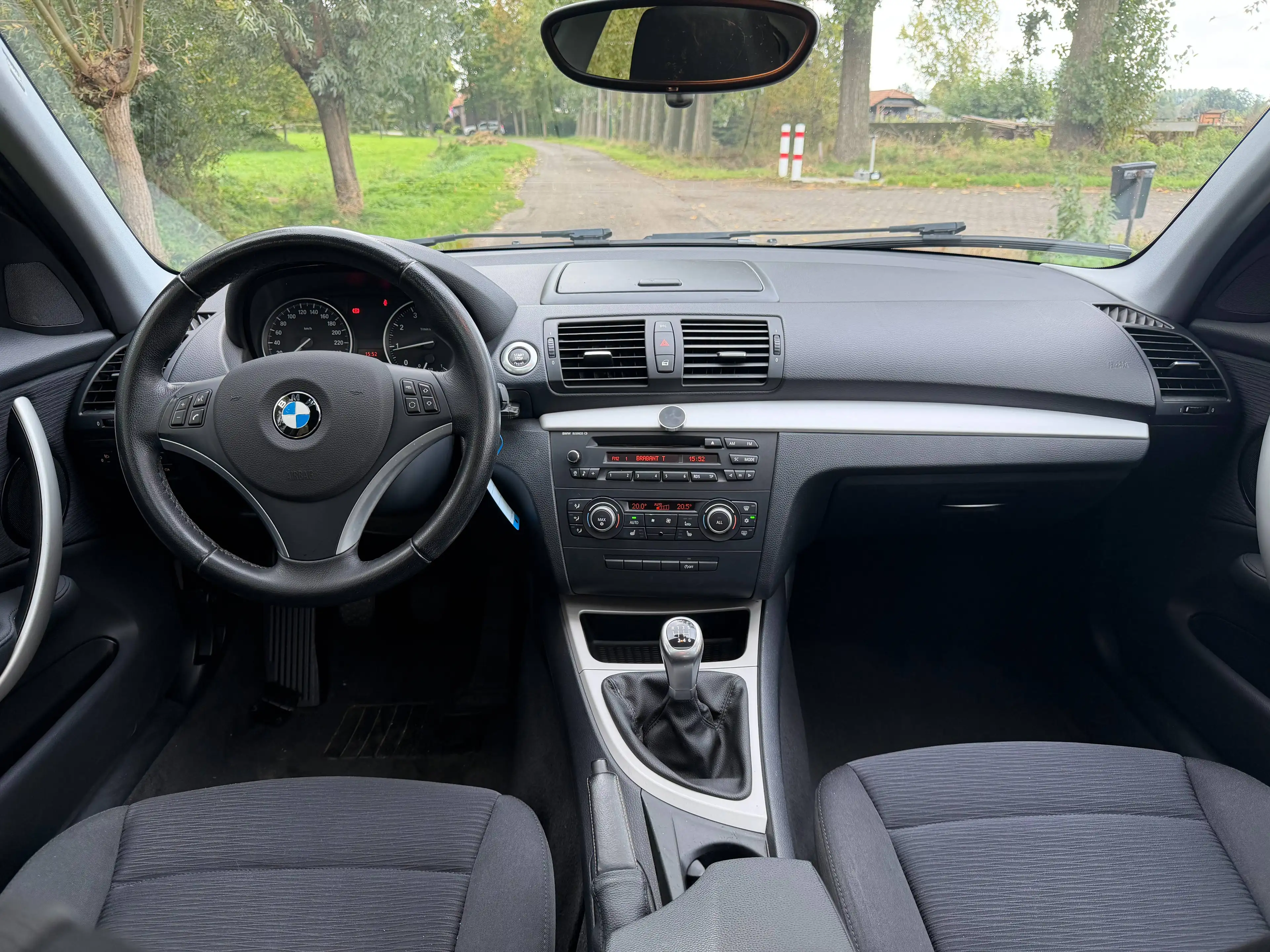 BMW 120 BMW 120i | Panoramadak | Airco | Nette Staat! — photo 11
